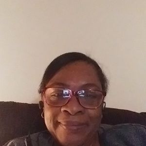 Meet your Posher, Lorna